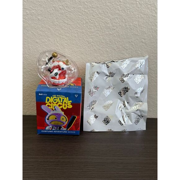 The Amazing Digital Circus Animiniz Costume Adventure Series Figure - Caine - Picture 1 of 5